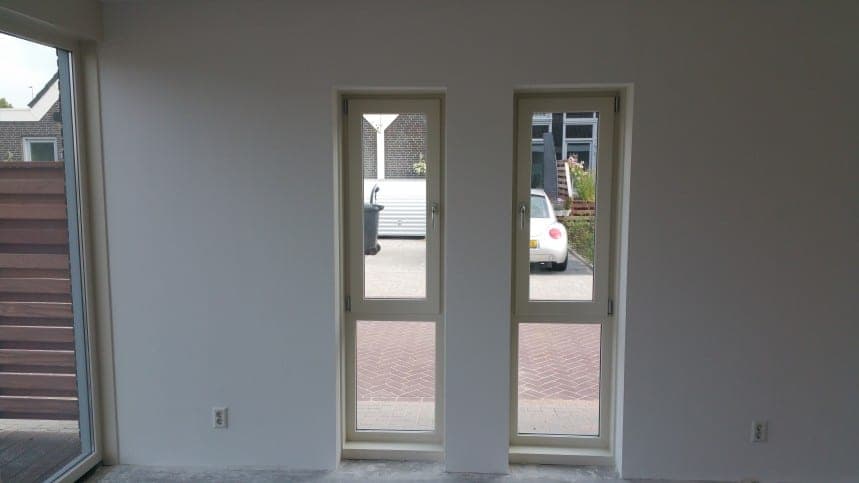 Woonkamer in een nieuwbouwwoning afgewerkt met Renovlies